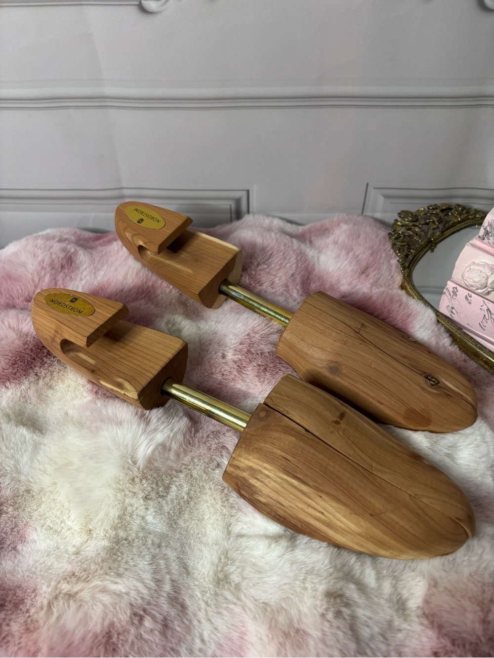 Nordstrom Men’s Size Medium Cedar Wood Shoe Trees Stretchers Made In USA